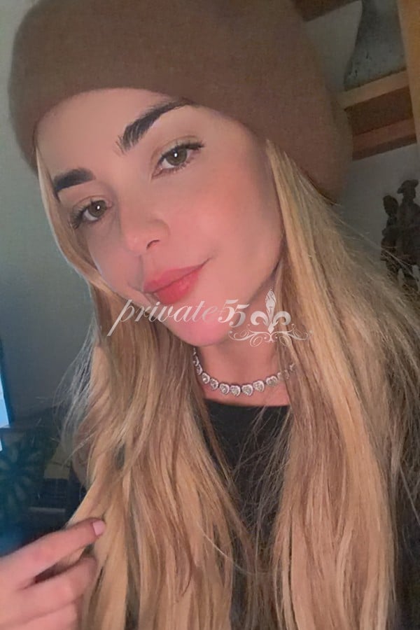Alice Assunção, garota de programa, foto 2