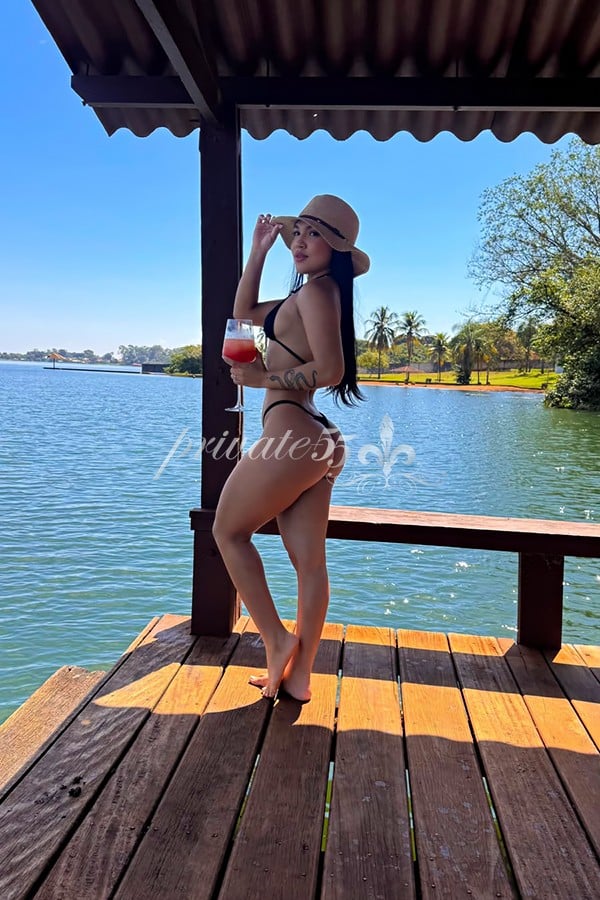 Beatriz Santos, garota de programa, foto 2