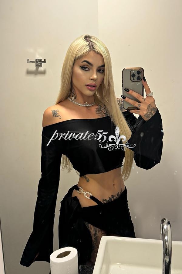 Nina Bianco, garota de programa, foto 2