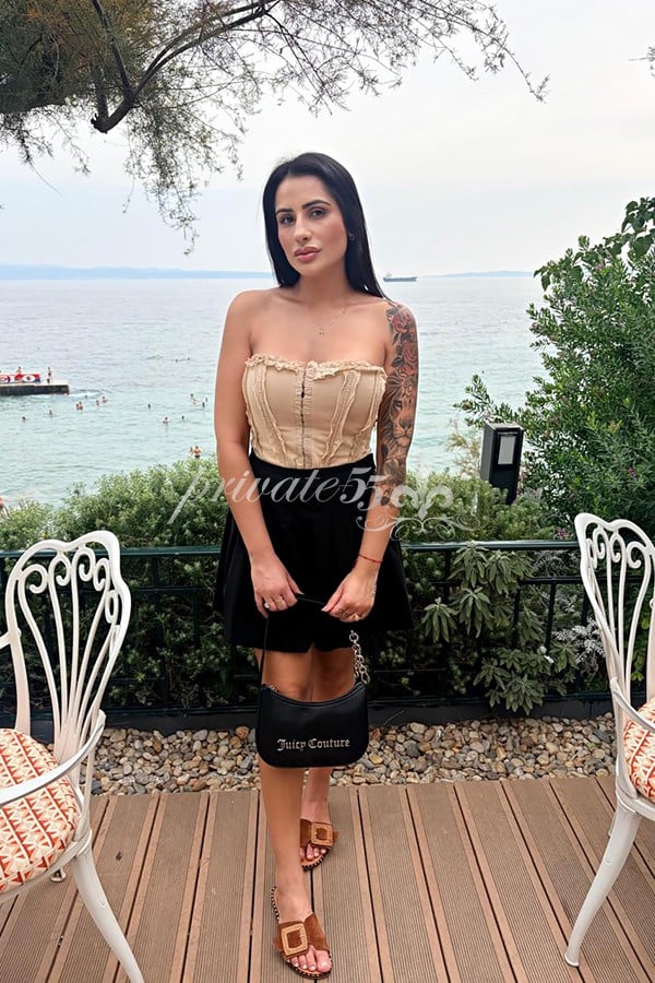 Karolyne Ferraz, garota de programa, foto 2