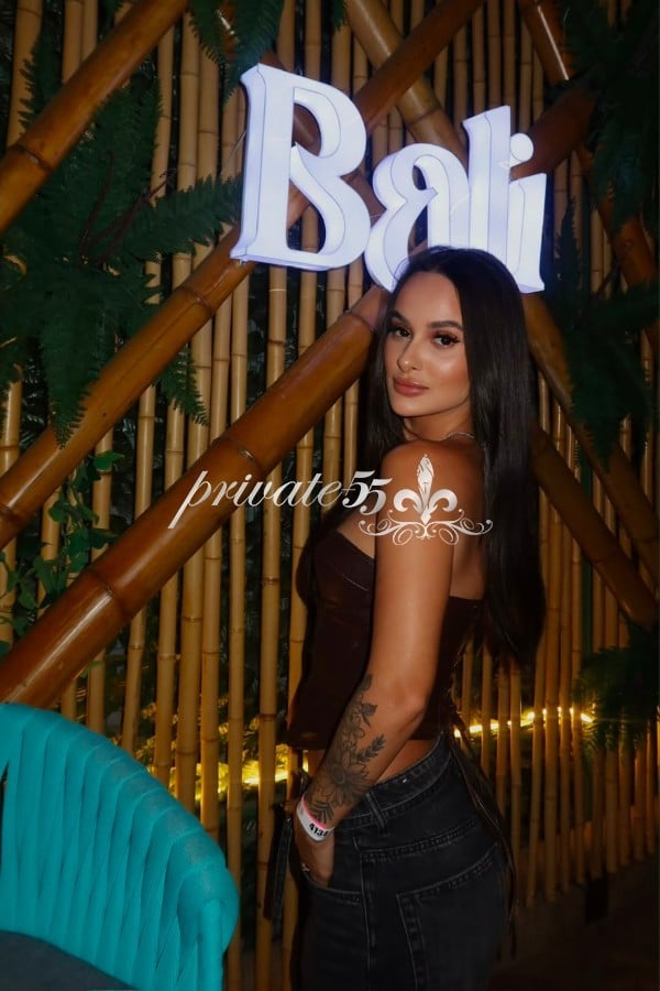 Julia Souza, garota de programa, foto 6