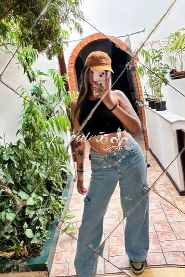 Agatha Brum, garota de programa, foto 2
