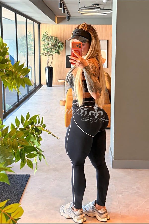 Sara Miller, acompanhante de luxo, foto 9