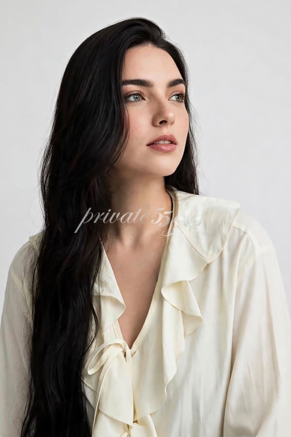 Íris Bellini, garota de programa, foto 10