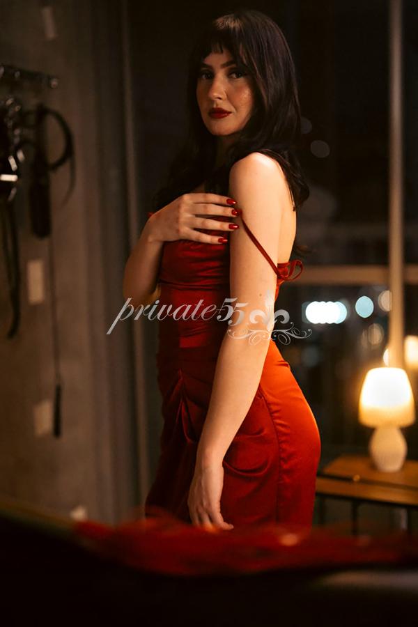 Srta Hell, garota de programa, foto 2