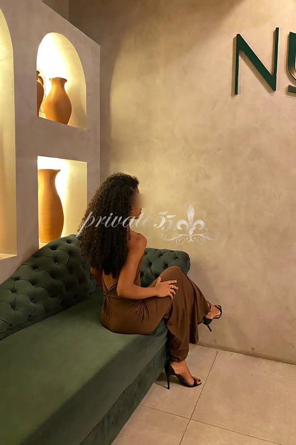 Ísis Junqueira, acompanhante, foto 4