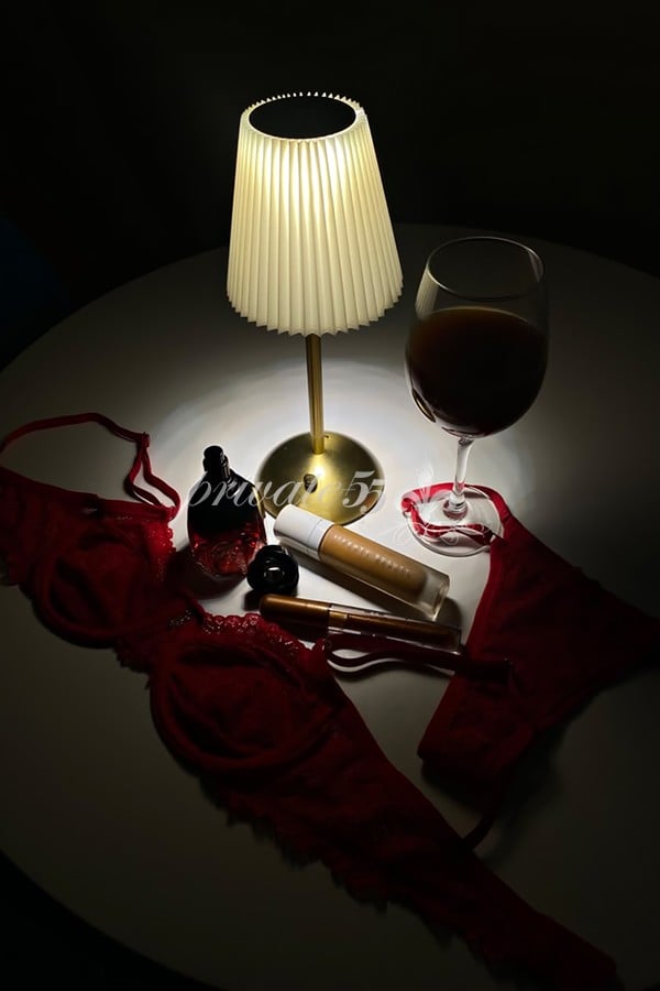 Ísis Junqueira, acompanhante de luxo, foto 9
