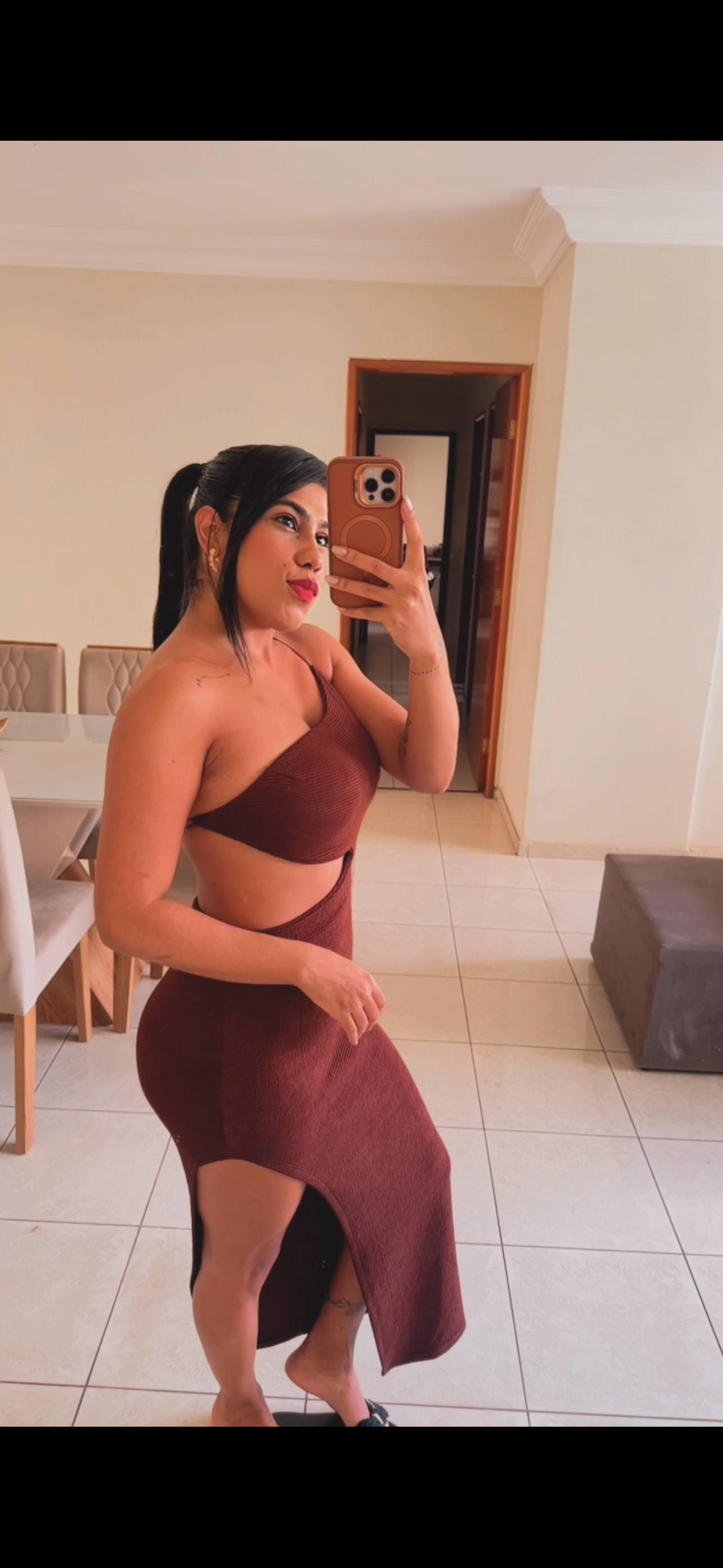 Kahh, garota de programa, foto 6