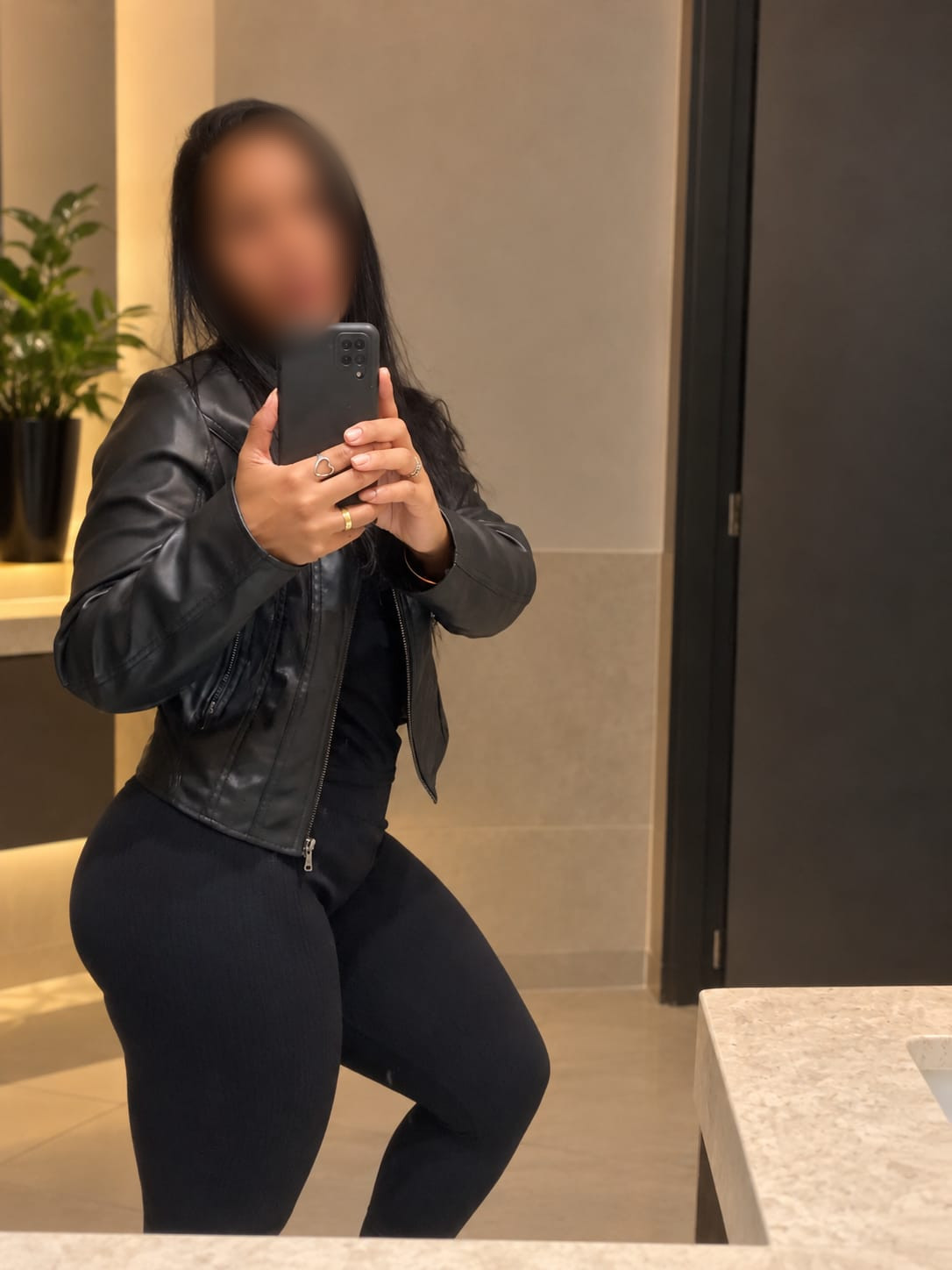 Paloma, garota de programa, foto 6