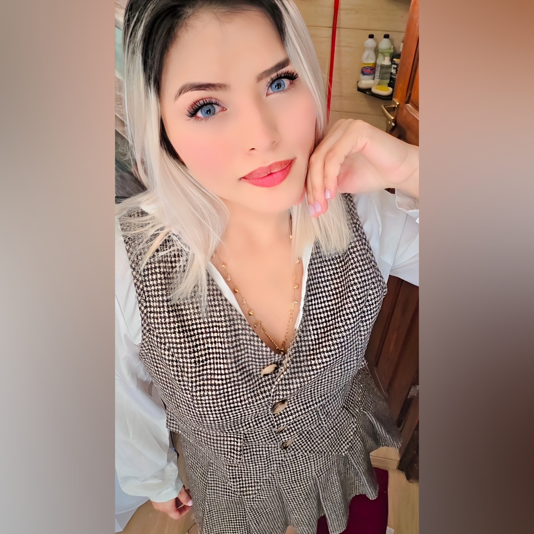 Sofia Lemos, garota de programa, foto 2