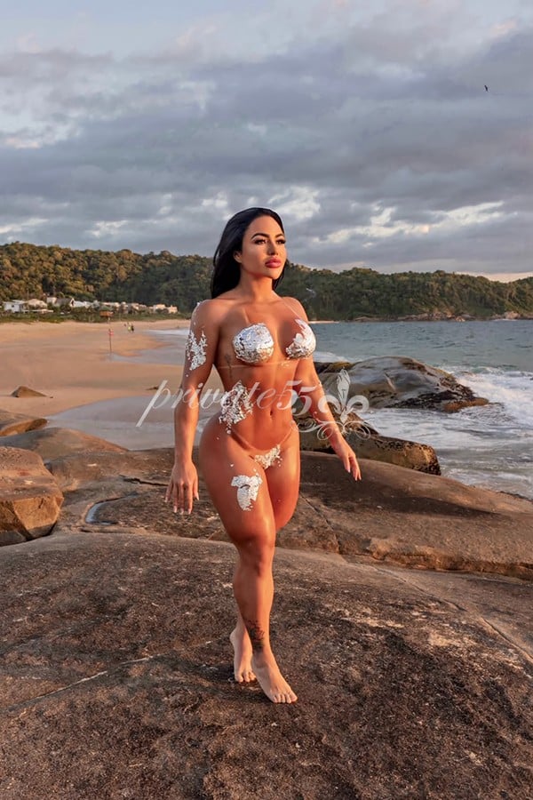Kimi Loren, garota de programa, foto 2