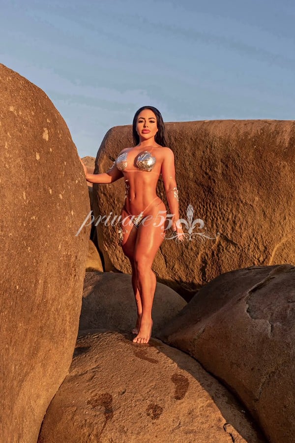 Kimi Loren, acompanhante de luxo, foto 5